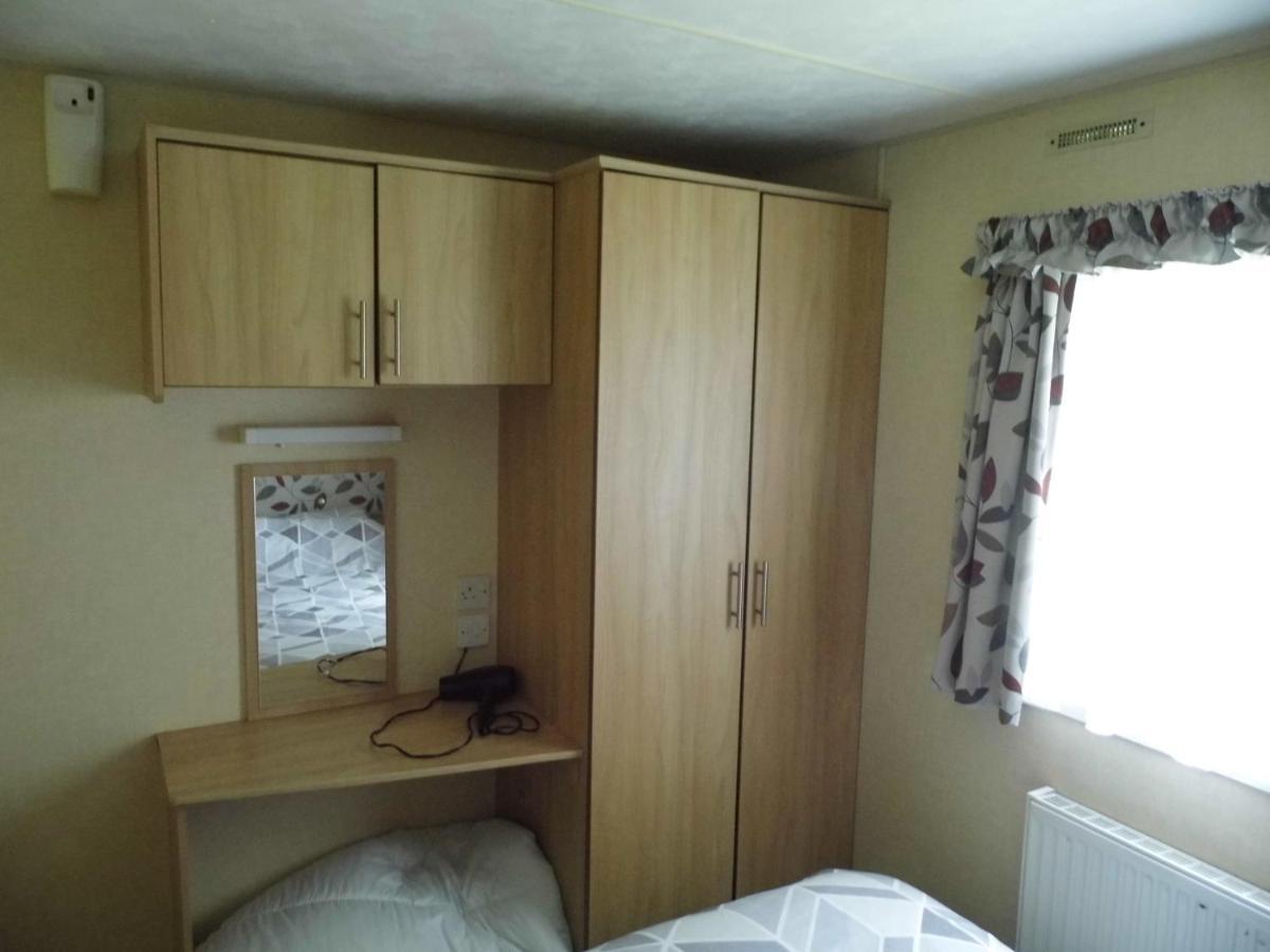 Oakdene -3 Bedroom Caravan Weeley Eksteriør bilde